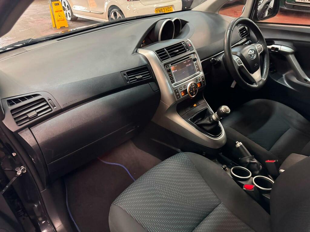 Toyota Verso 2.0 Tr D-4d 125 Bhp Grey #22