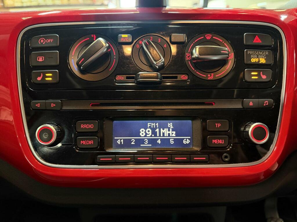 Volkswagen Up Hatchback 1.0 Groove Up Euro 5 201363 Black #20