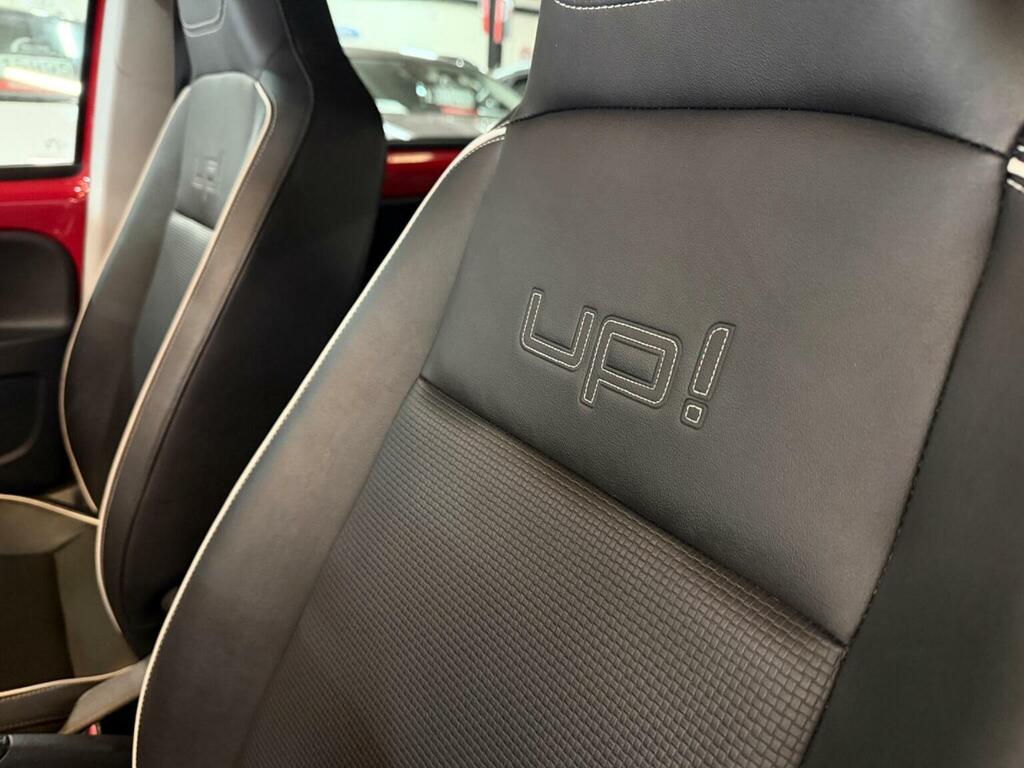 Volkswagen Up Hatchback 1.0 Groove Up Euro 5 201363 Black #28