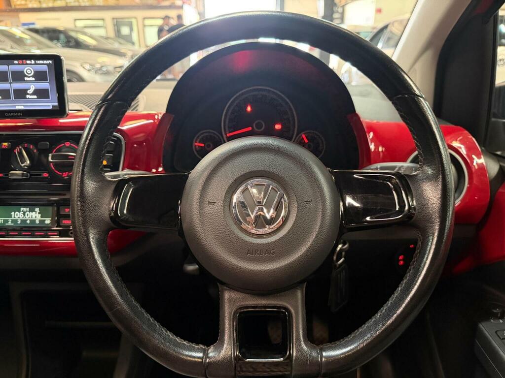 Volkswagen Up Hatchback 1.0 Groove Up Euro 5 201363 Black #24