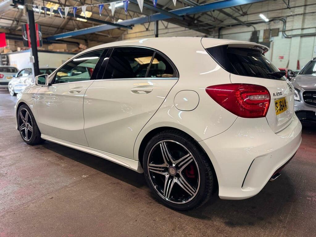 Mercedes-Benz A Class 2.0 A250 Amg Sport 7G-dct 4Matic Euro 6 Ss White #4