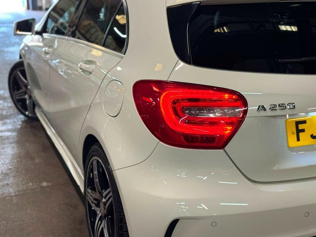 Mercedes-Benz A Class 1.8 A200 Cdi Blueefficiency Amg Sport 136 Bhp White #14