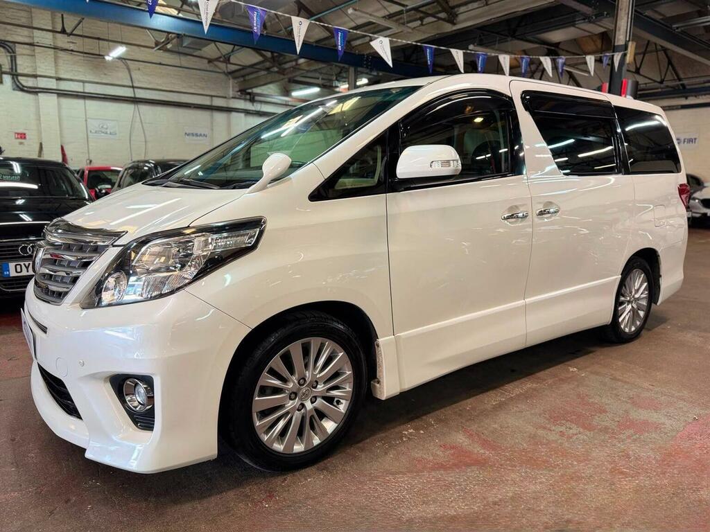 Toyota Alphard 240S 7 Seater Mpv White #3