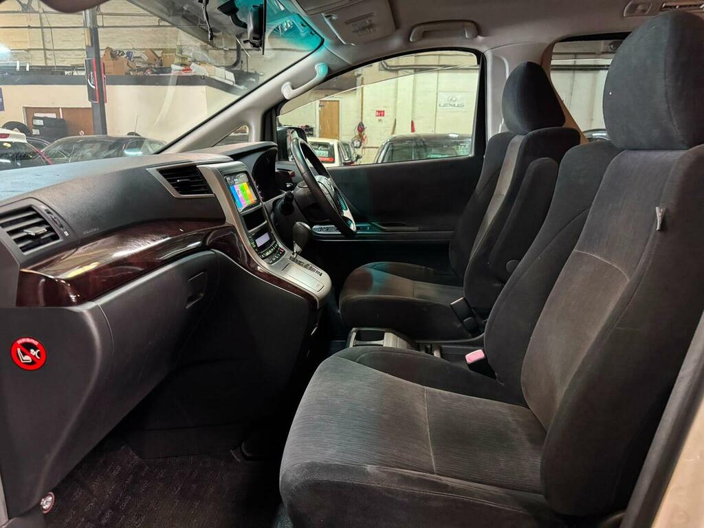 Toyota Alphard 240S 62000 Bimta Certified Hi Grade 2.4 White #20
