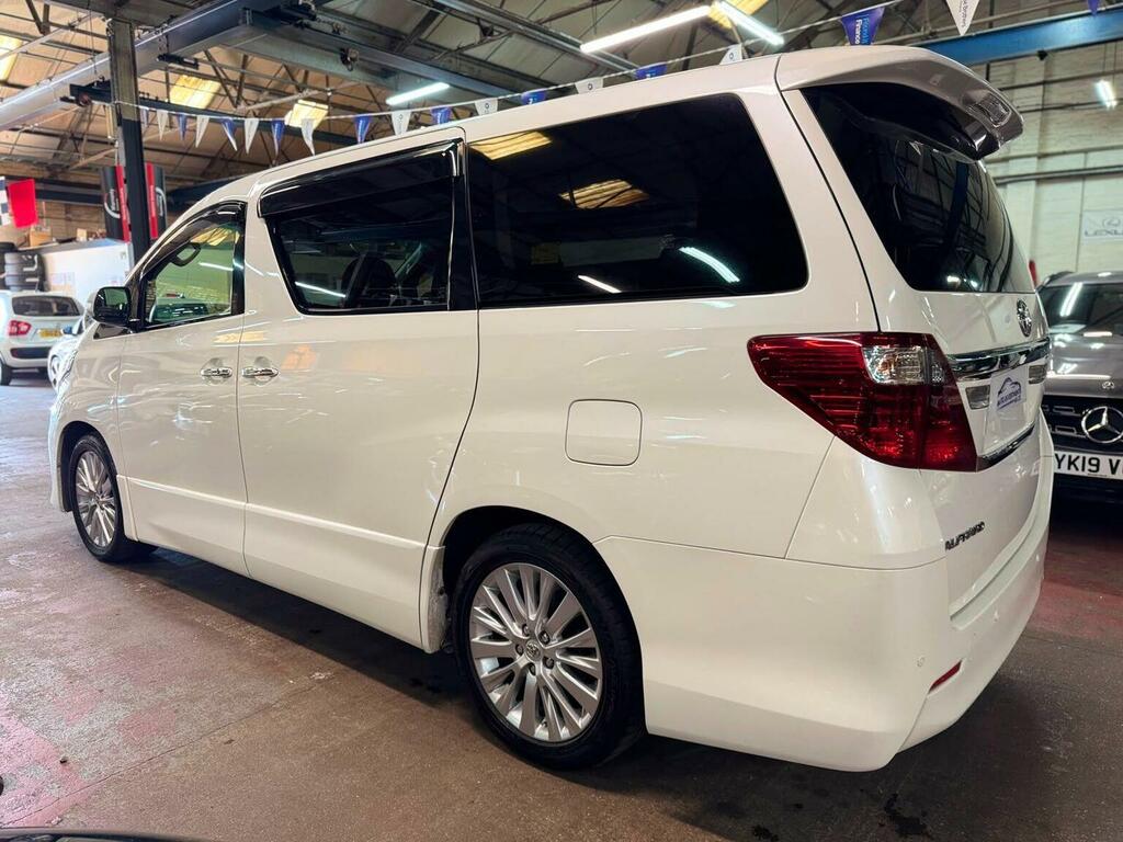 Toyota Alphard 240S 7 Seater Mpv White #6