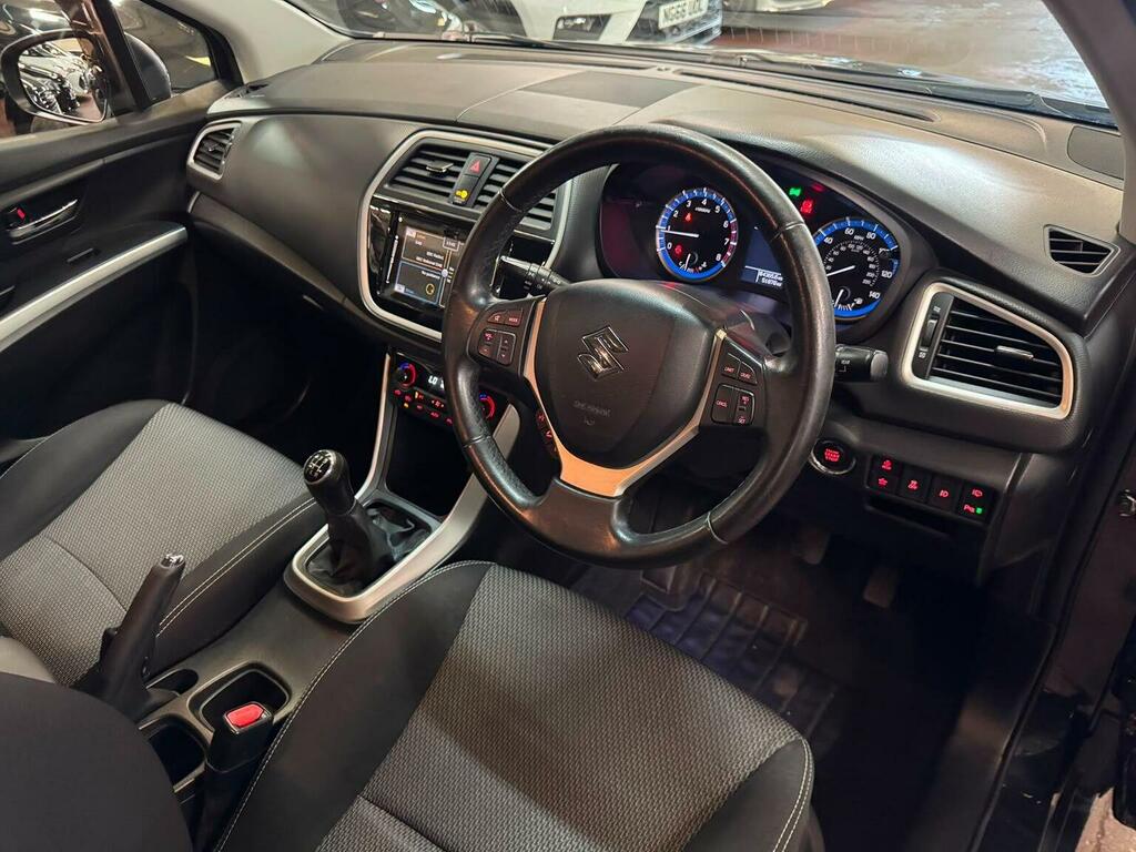 Suzuki SX4 S Cross 2016 Suzuki Sx4 S-cross 1.6 Sz3 Blue #20