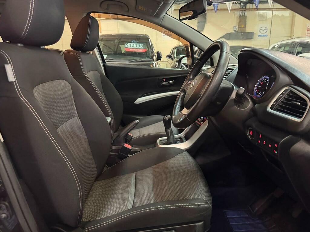 Suzuki SX4 S Cross 2016 Suzuki Sx4 S-cross 1.6 Sz3 Blue #19