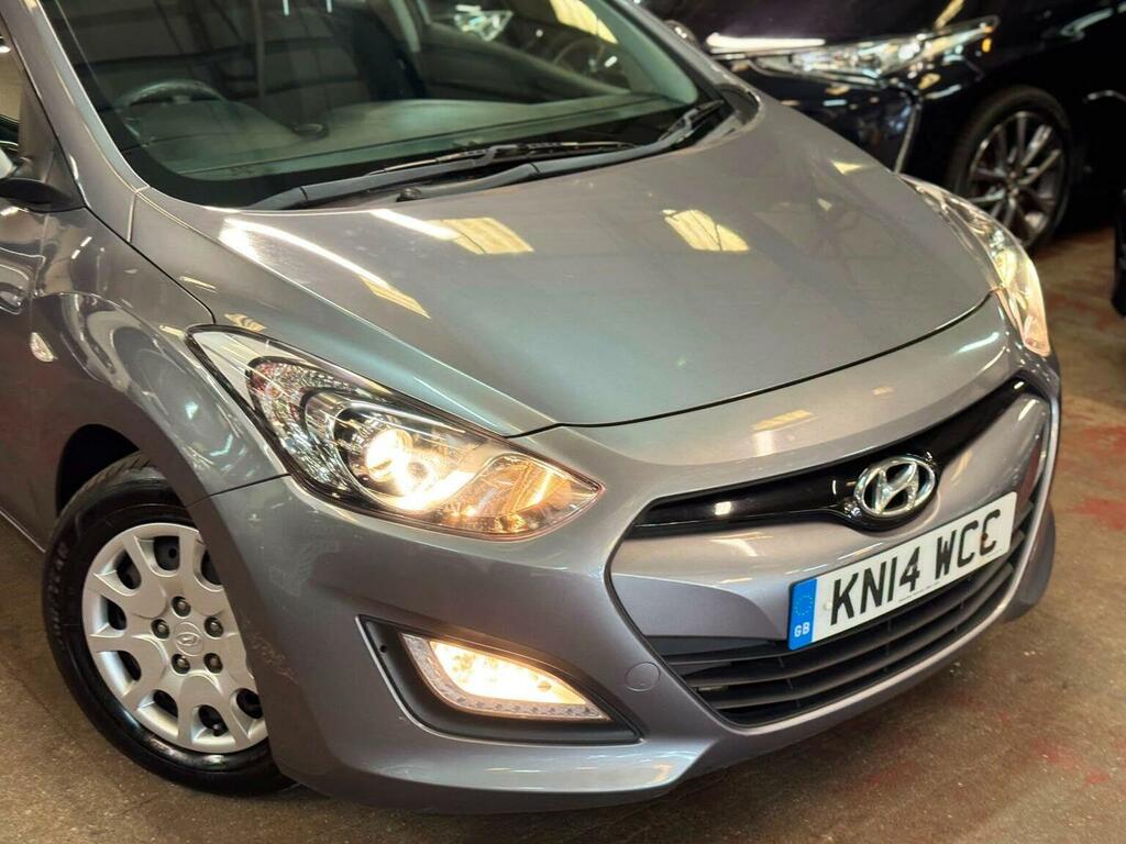Hyundai I30 Estate 1.6 Crdi Blue Drive Active Tourer Euro 5 S White #8