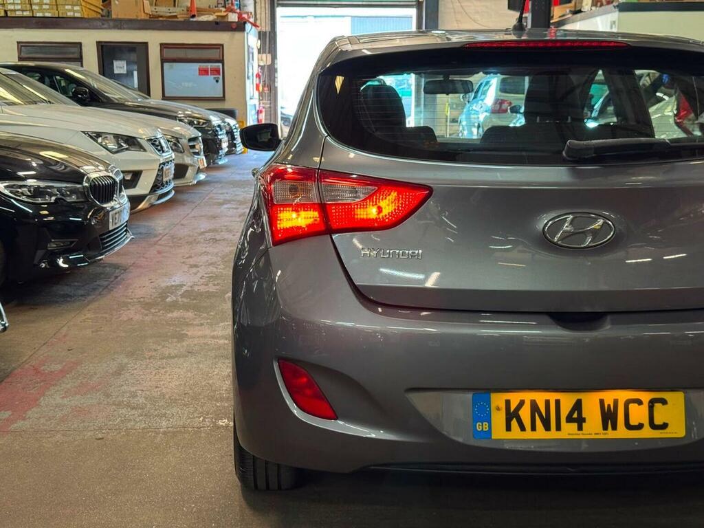 Hyundai I30 Estate 1.6 Crdi Blue Drive Active Tourer Euro 5 S White #15