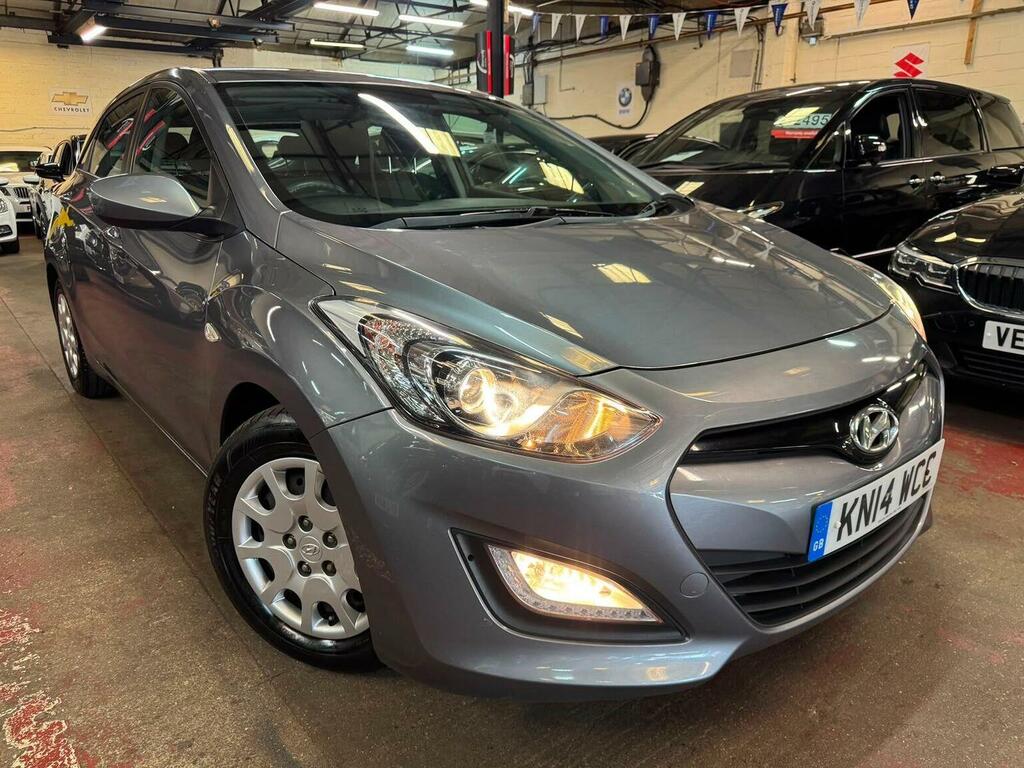 Hyundai I30 Estate 1.6 Crdi Blue Drive Active Tourer Euro 5 S White #10