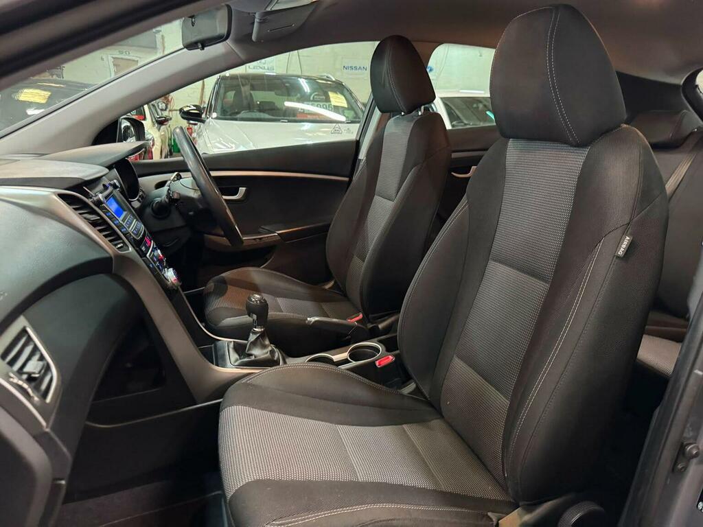 Hyundai I30 Estate 1.6 Crdi Blue Drive Active Tourer Euro 5 S White #20