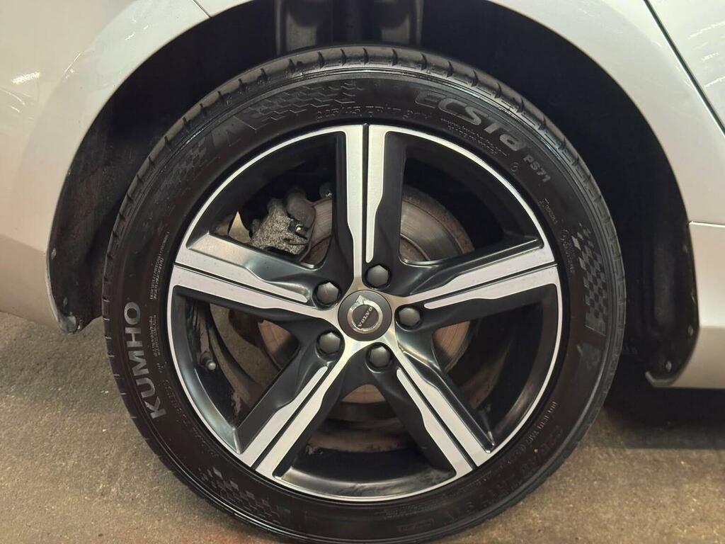 Volvo V40 Volvo V40 1.5 T3 Gpf R-design Pro Euro 6 Kx Grey #18