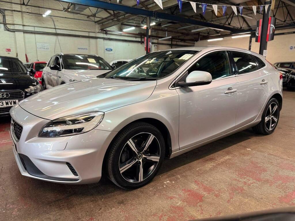 Volvo V40 2.0 T2 R-design Nav Plus Euro 6 Ss Silver #3