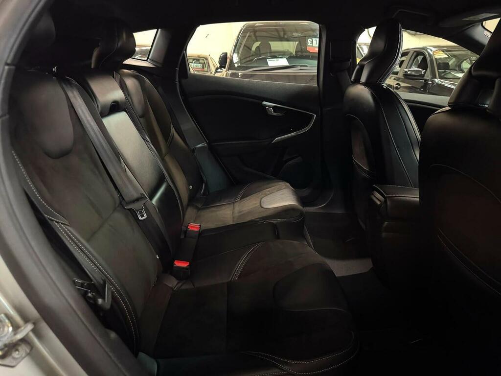 Volvo V40 Volvo V40 1.5 T3 Gpf R-design Pro Euro 6 Kx Grey #25
