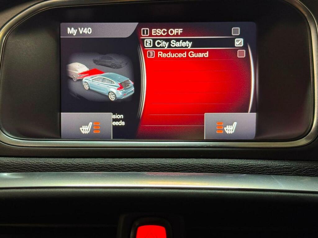 Volvo V40 Volvo V40 1.5 T3 Gpf R-design Pro Euro 6 Kx Grey #45