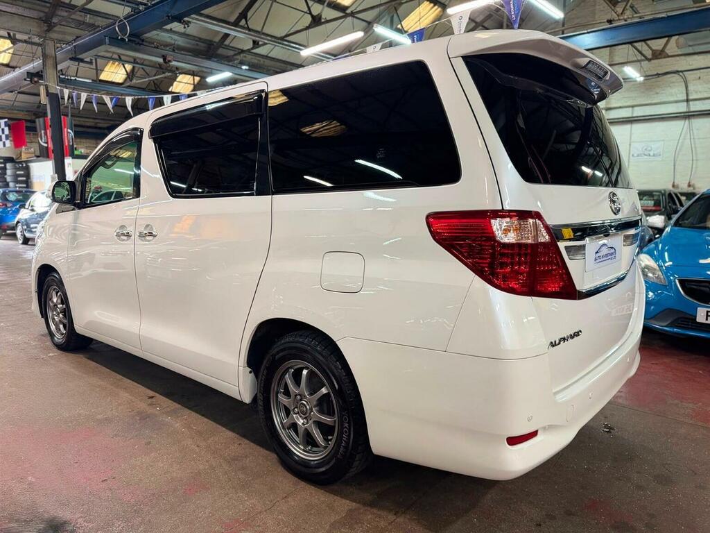 Toyota Alphard 240X 8 Seater Mpv White #4