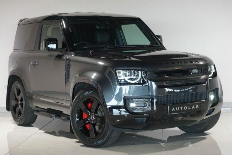 Land Rover Defender 90 3.0 D300 Mhev Grey