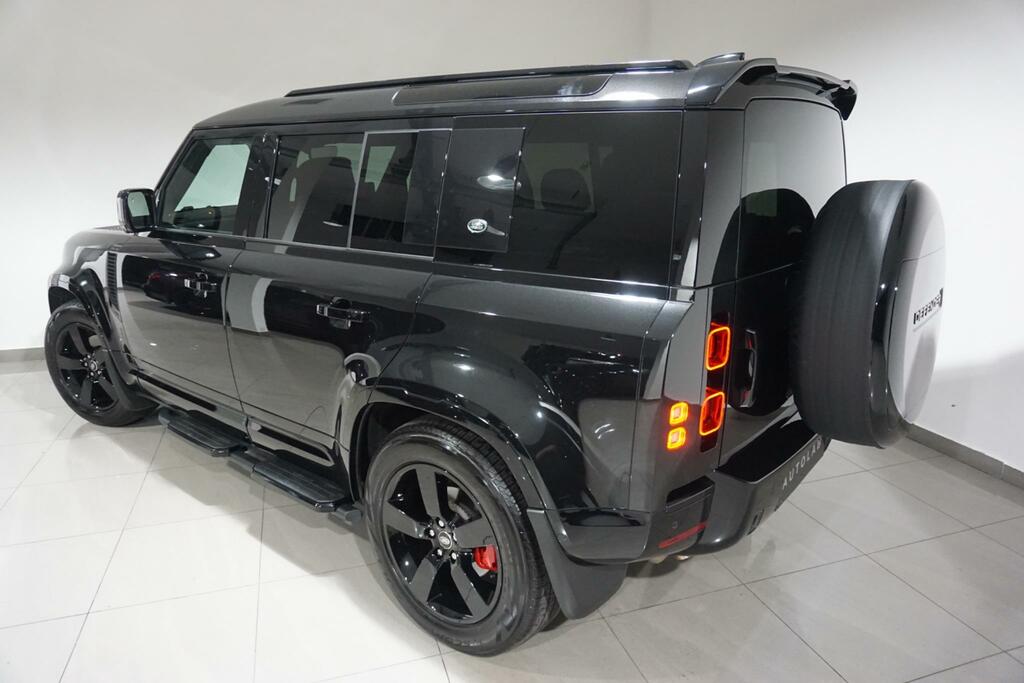Land Rover Defender 110 D250 110 Se #33