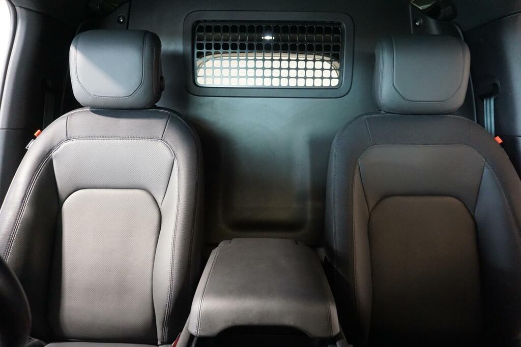 Land Rover Defender 90 3.0 D300 Mhev Grey #5