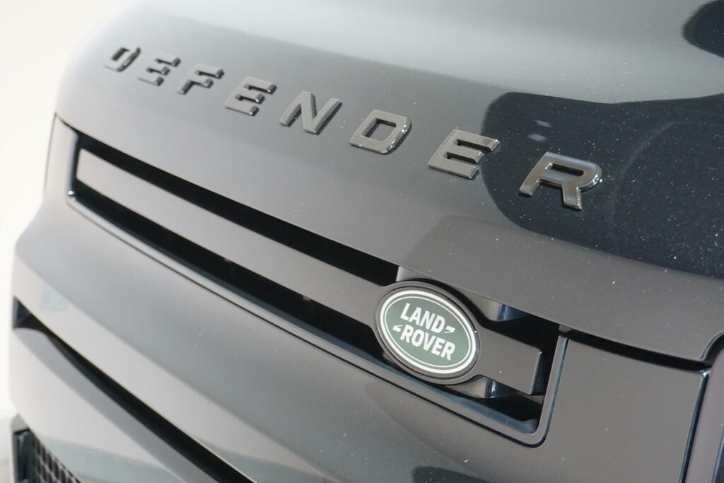 Land Rover Defender 110 3.0 D300 X-dynamic Hse 110 7 Seat Silver #60