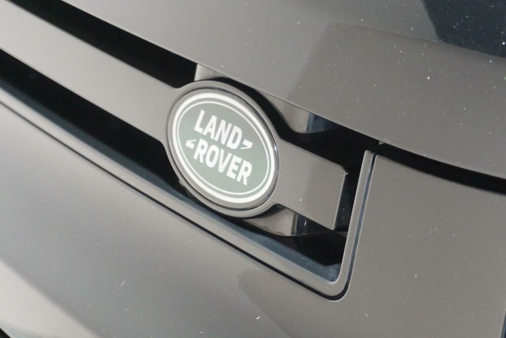 Land Rover Defender 110 3.0 D300 X-dynamic Hse 110 7 Seat Silver #62