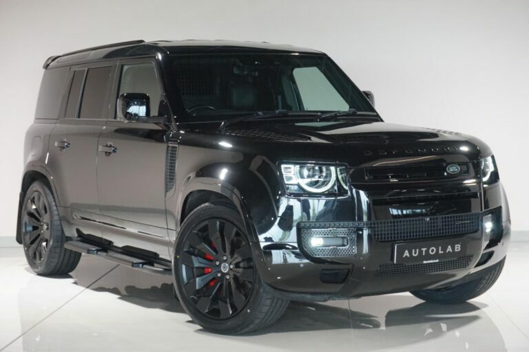 Land Rover Defender 110 3.0 D300 Mhev Black