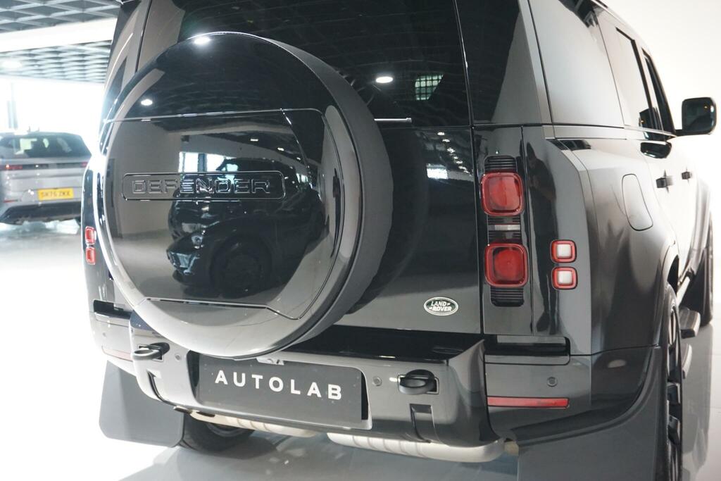 Land Rover Defender 110 3.0 D300 X-dynamic Hse 110 7 Seat Silver #53