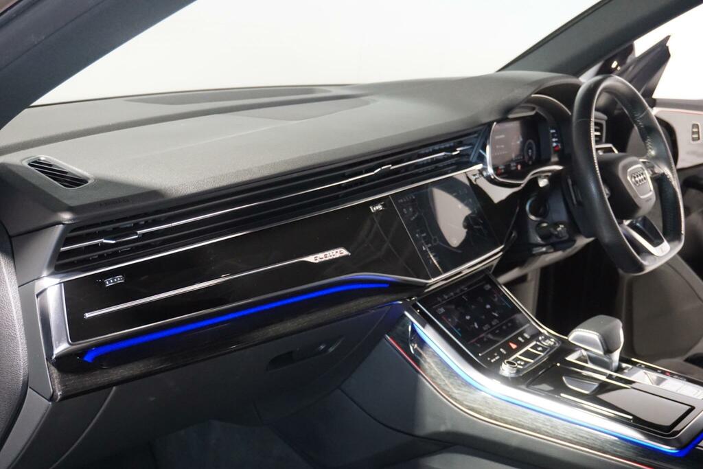 Audi Q8 3 L Vorsprung 55 Tfsi Mhev Quattro A 4Wd  #50