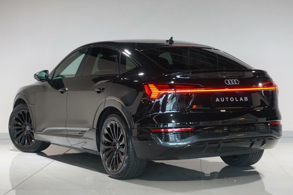 Audi Q8 e tron 50 S Line Black #3