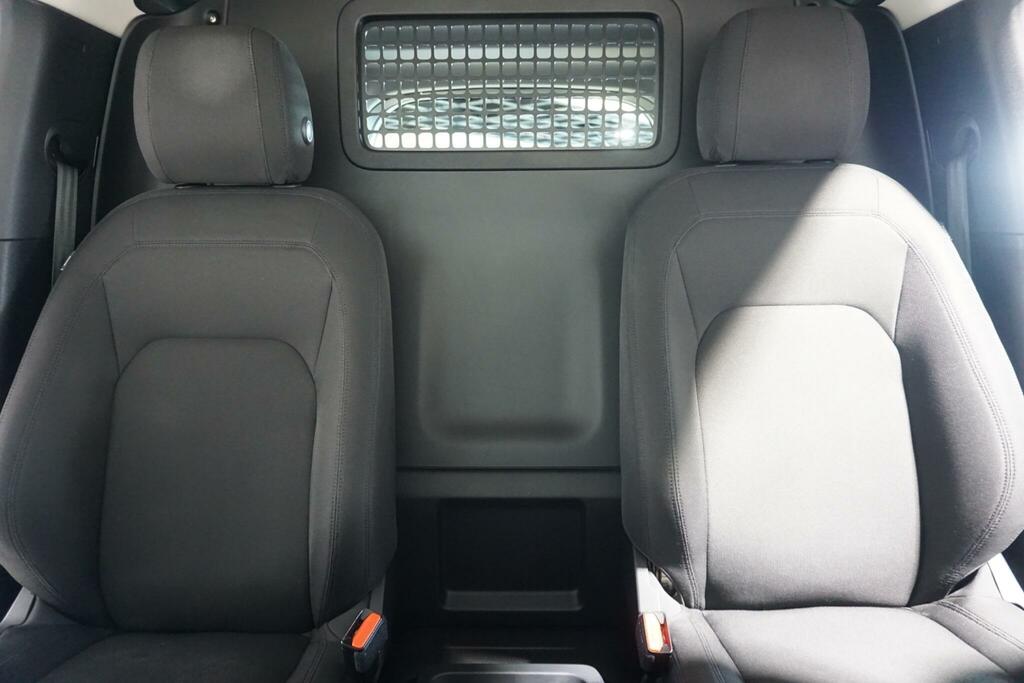 Land Rover Defender 90 3.0 D250 Mhev White #6