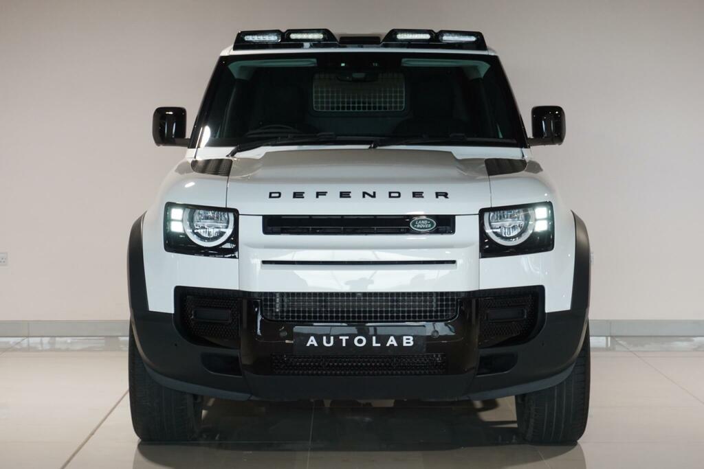 Land Rover Defender 90 3.0 D250 Mhev White #4