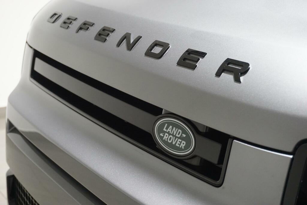 Land Rover Defender 110 Land Rover Estate 3.0 D300 X 110 Grey #71