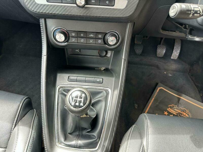 MG ZS 1.0 T Gdi Exclusive Suv Red #12