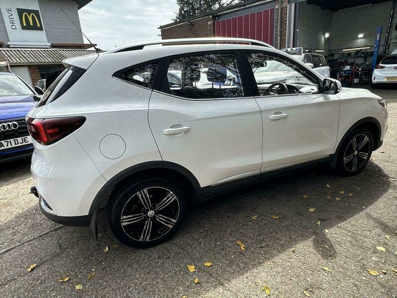 MG ZS 1.0 T Gdi Exclusive Suv Red #31