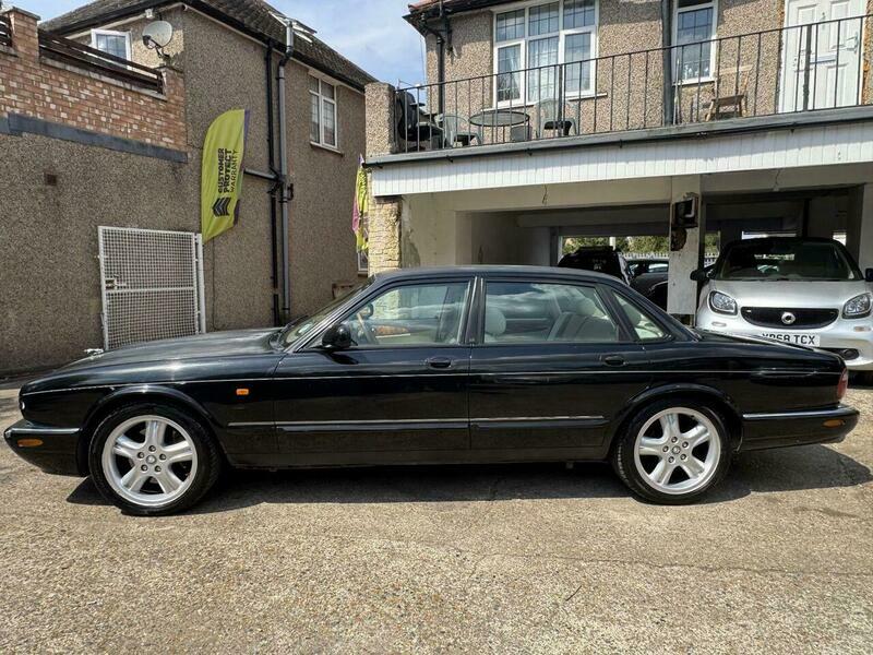 Jaguar XJ 4.0 V8 Black #5