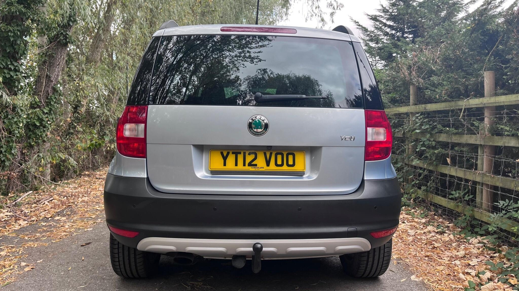 Skoda Yeti Skoda Yeti 1.2 Tsi Elegance Suv Dsg Eur Red #18