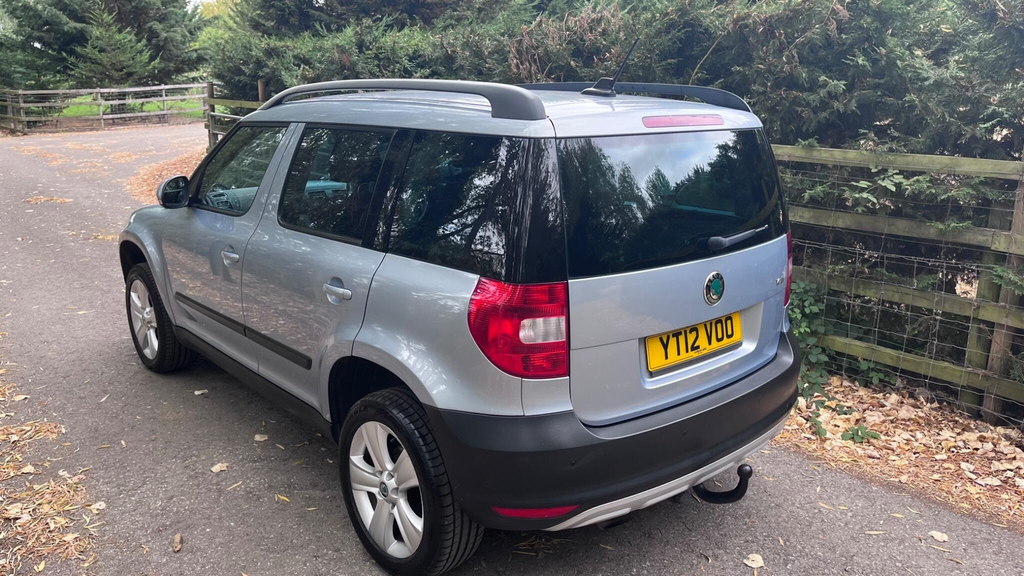 Skoda Yeti Skoda Yeti 1.2 Tsi Elegance Suv Dsg Eur Red #29