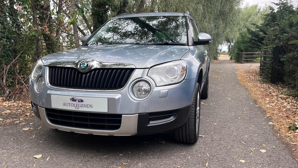 Skoda Yeti Skoda Yeti 1.2 Tsi Elegance Suv Dsg Eur Red #16
