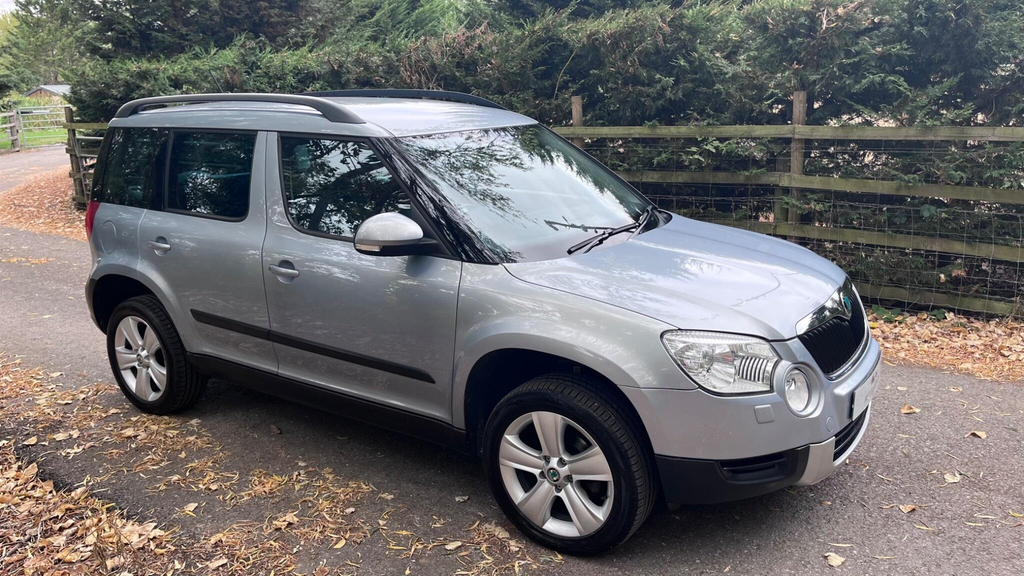 Skoda Yeti Skoda Yeti 1.2 Tsi Elegance Suv Dsg Eur Red #9