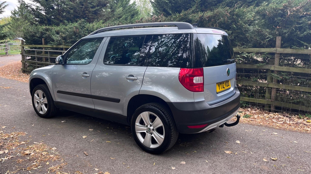 Skoda Yeti Skoda Yeti 1.2 Tsi Elegance Suv Dsg Eur Red #30