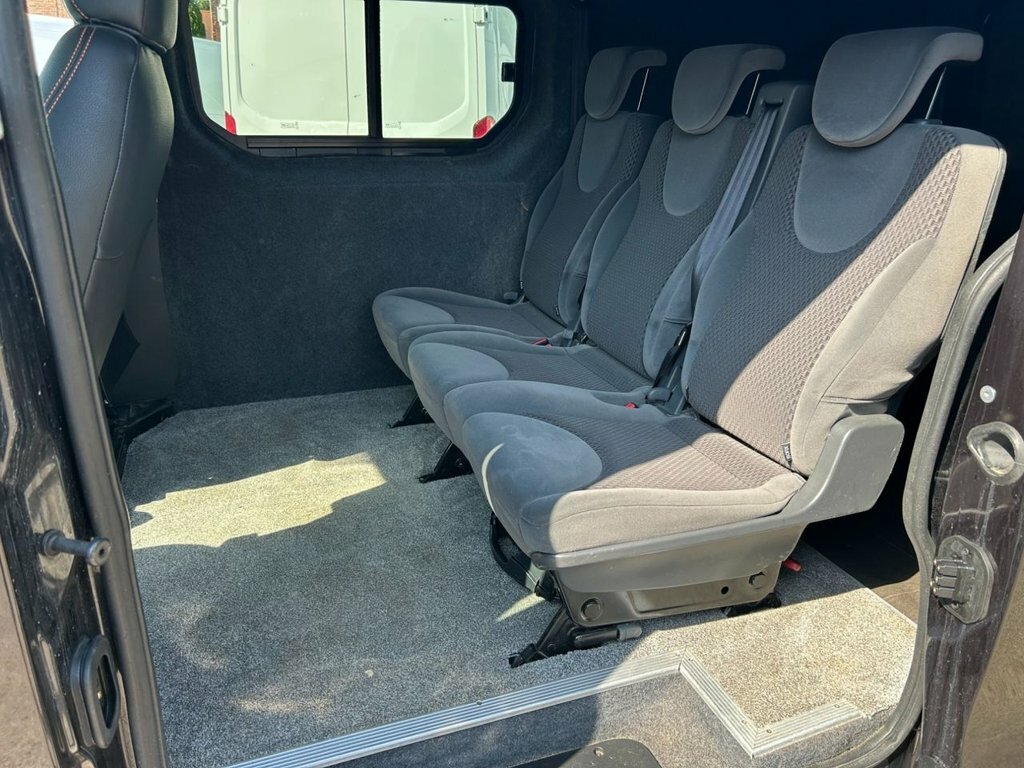Vauxhall Vivaro 1.6 Cdti 2900 Biturbo Sportive Panel Van Diese  #3