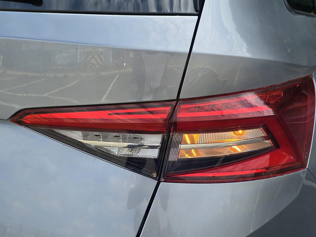 Skoda Kodiaq  White #77