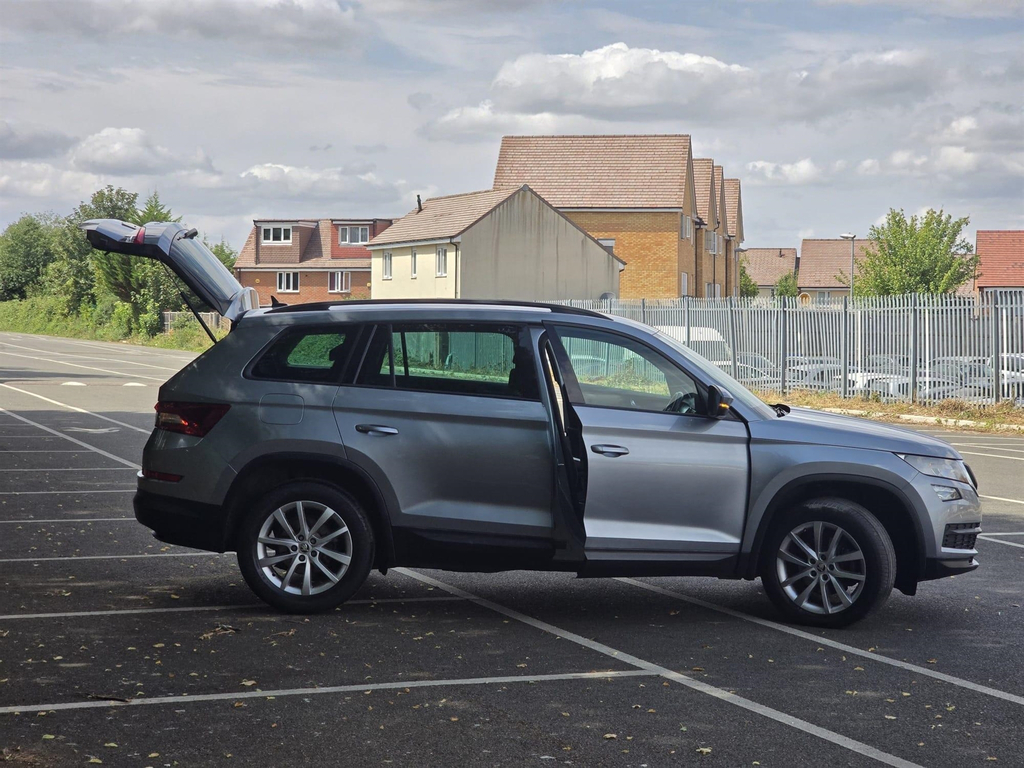 Skoda Kodiaq  White #31