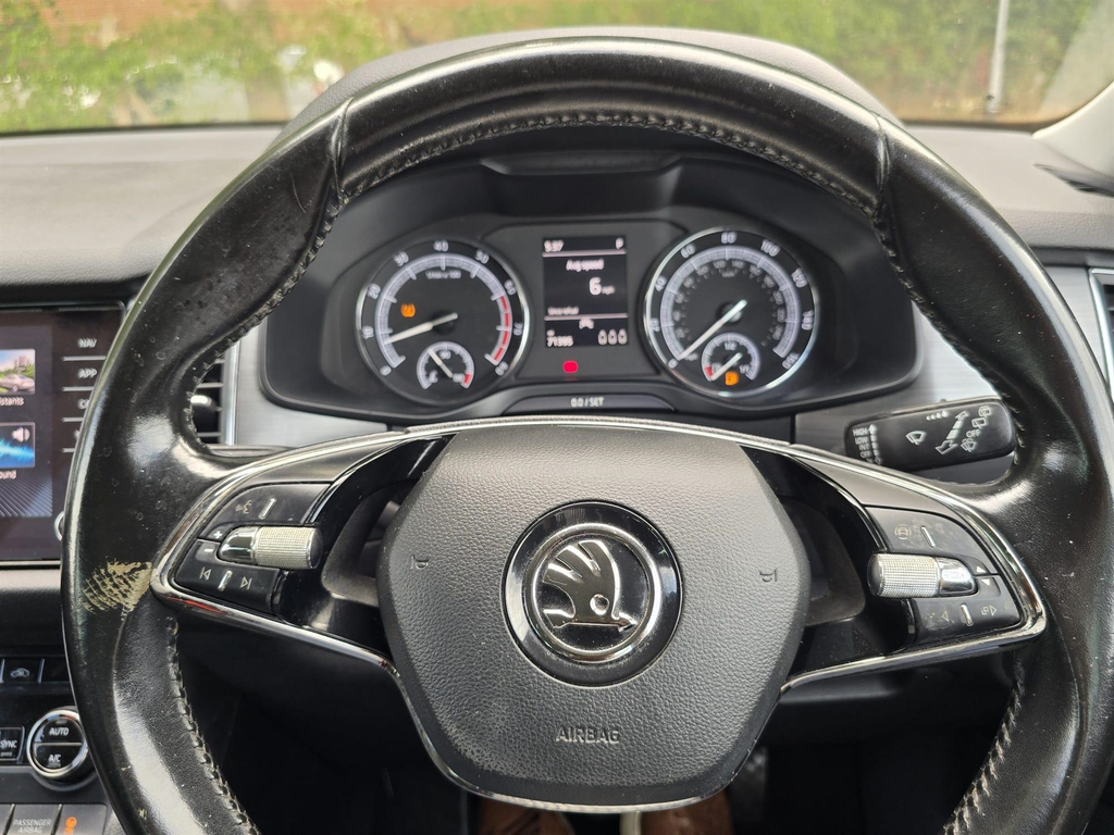 Skoda Kodiaq  White #72