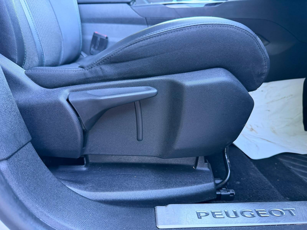 Peugeot 3008 1.2 Puretech Active Premium Blue #76