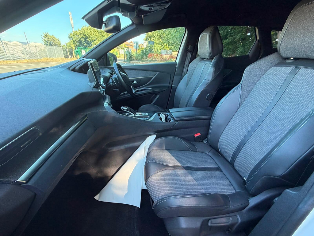 Peugeot 3008 1.2 Puretech Active Premium Blue #59