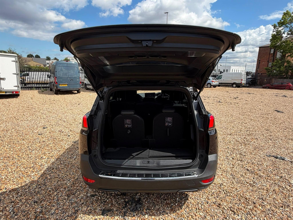 Peugeot 5008 1.2 Puretech Allure Eat8 White #46
