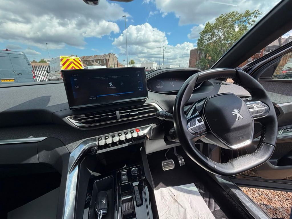 Peugeot 5008 1.2 Puretech Allure Eat8 White #10
