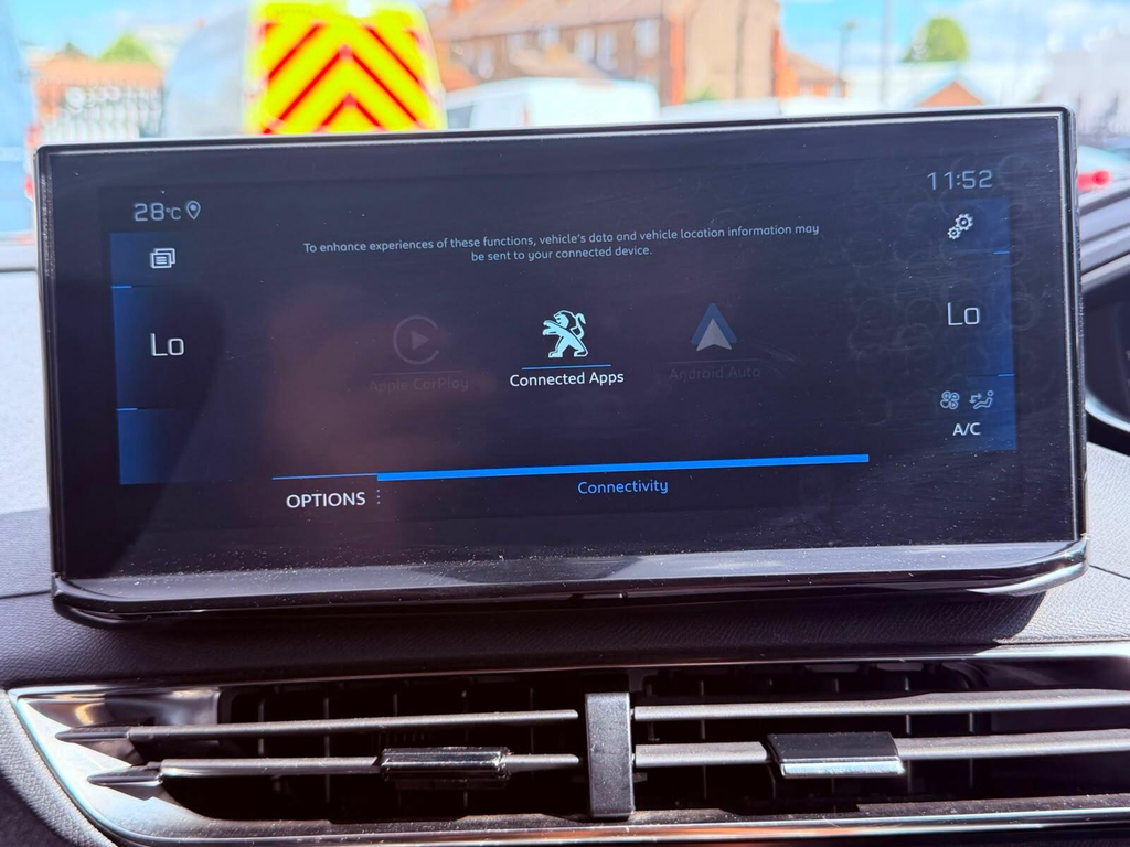 Peugeot 5008 1.2 Puretech Allure Eat8 White #34