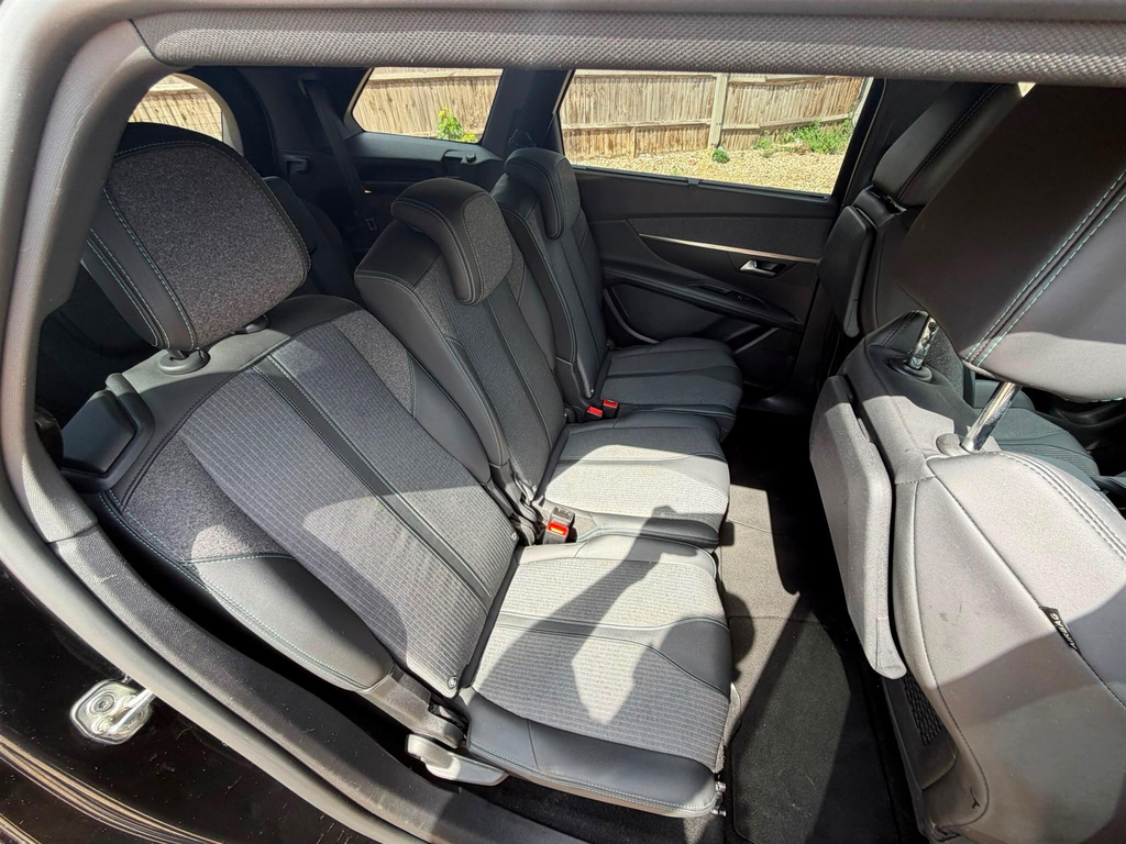 Peugeot 5008 1.2 Puretech Allure Eat8 White #21